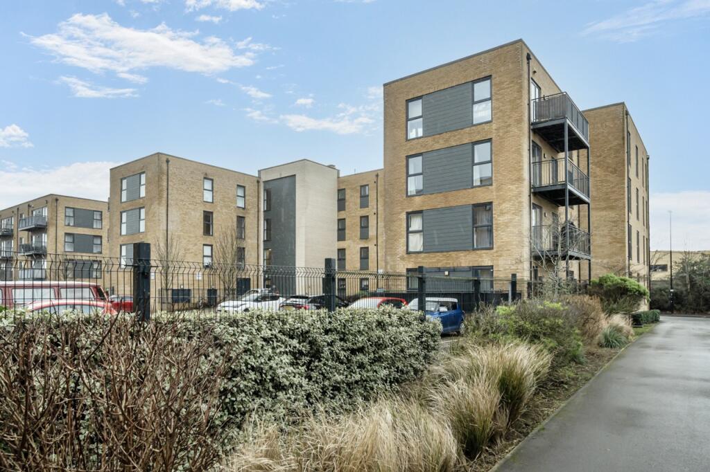 Main image of property: Albert Road North, Southampton