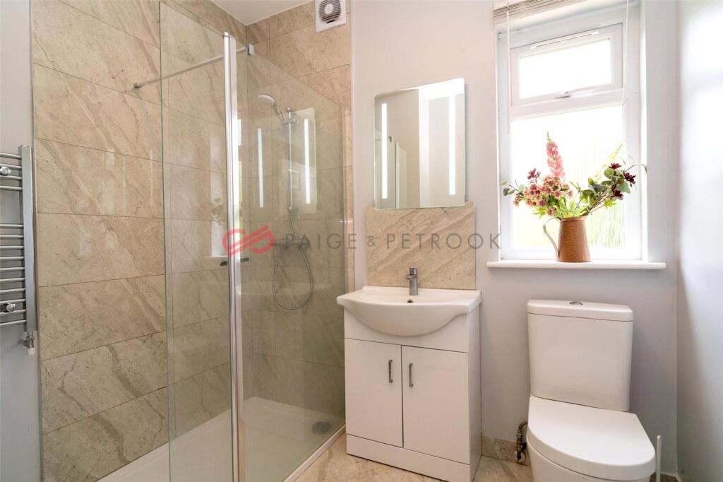 House in Harrow - View 4