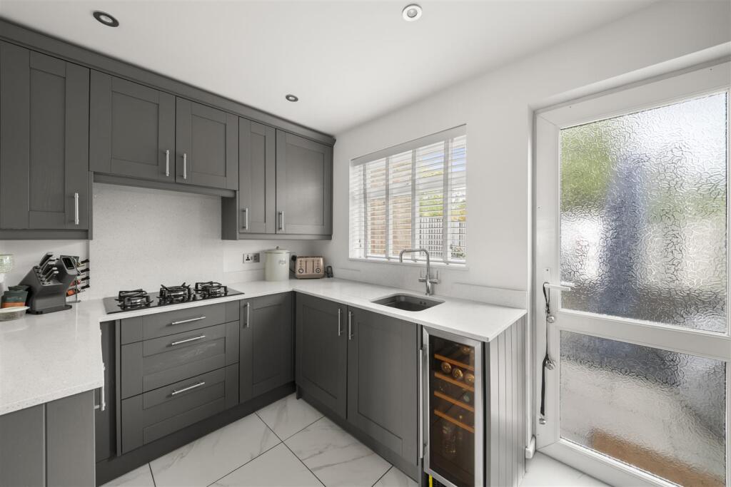 House in London - View 5