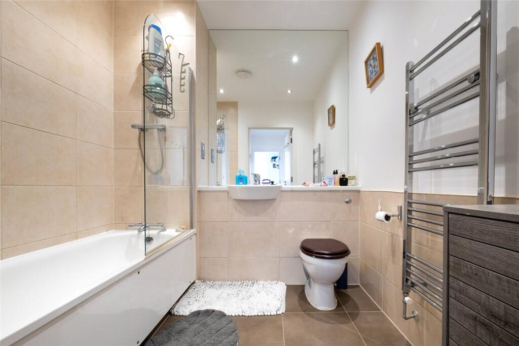 Apartment in London - View 5