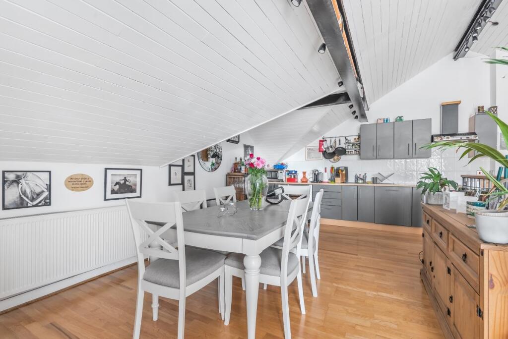 Apartment in London, Canada Water, Rotherhithe - View 5