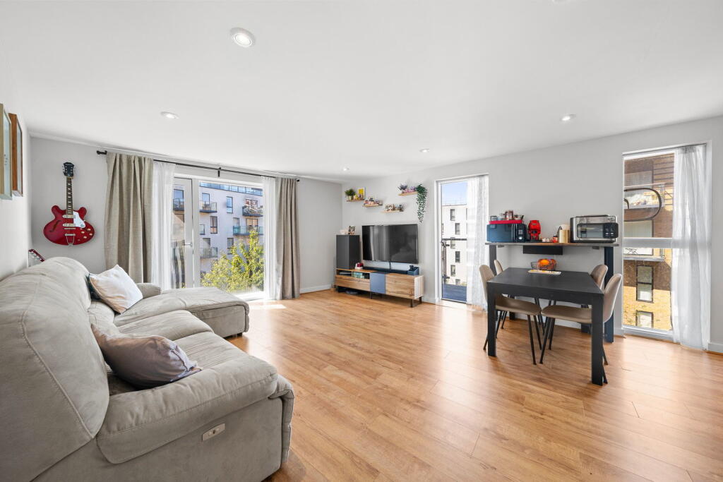 Apartment in London - View 3