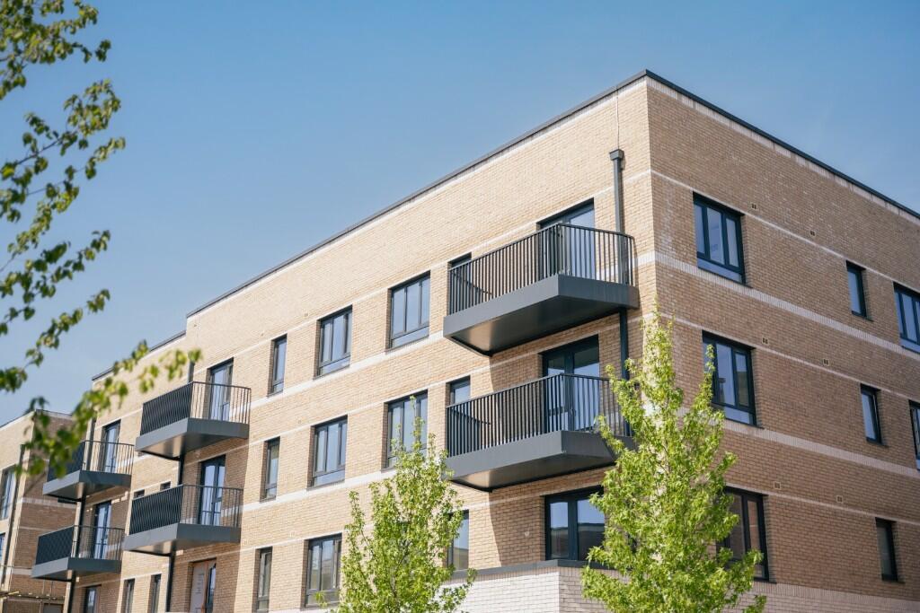Apartment in Twickenham - View 3