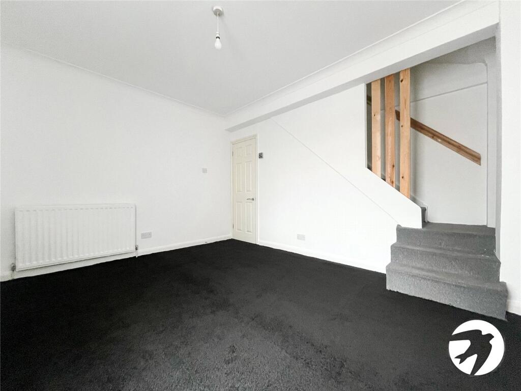 House in Gillingham, Sally Port Gardens - View 5