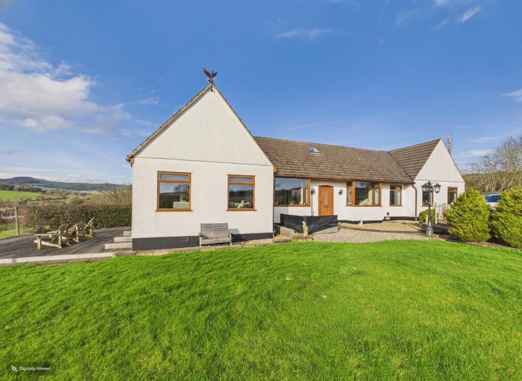 4-bed house on Llanarmon Road, Llanferres, CH7, £600,000