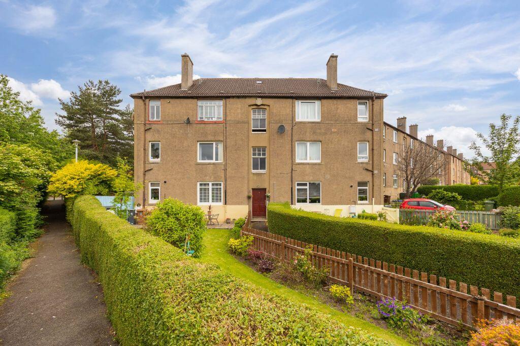 Main image of property: 18/2 Northfield Farm Road, Edinburgh, EH8 7QR