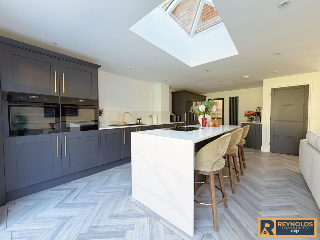 Main image of property: Nevill Road, Snodland, Kent, ME6 5HX