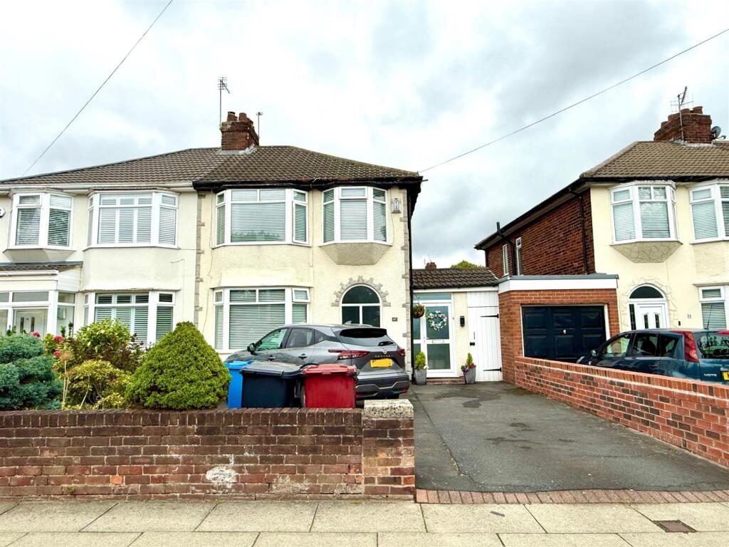 Main image of property: Tarbock Road, Huyton, Liverpool