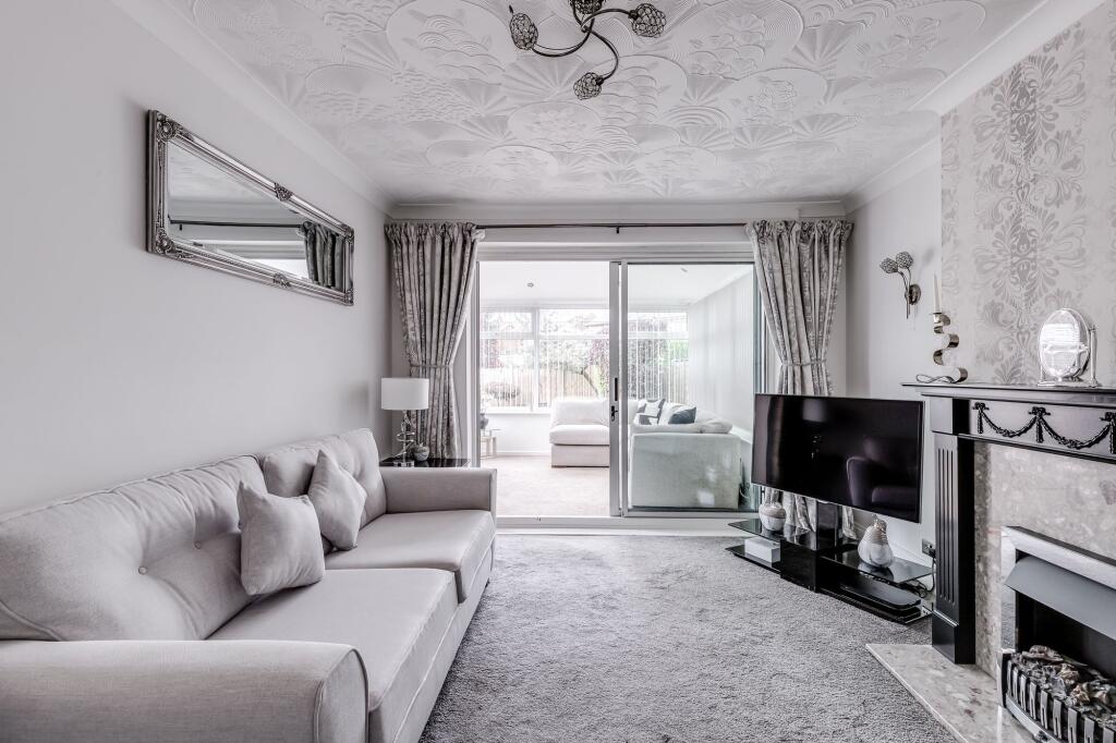 House in Wigan, Greater Manchester - More