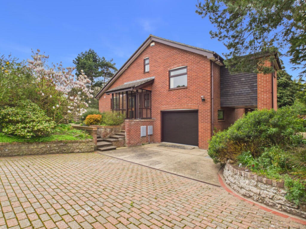 Main image of property: Stradbroke Road, Lowestoft