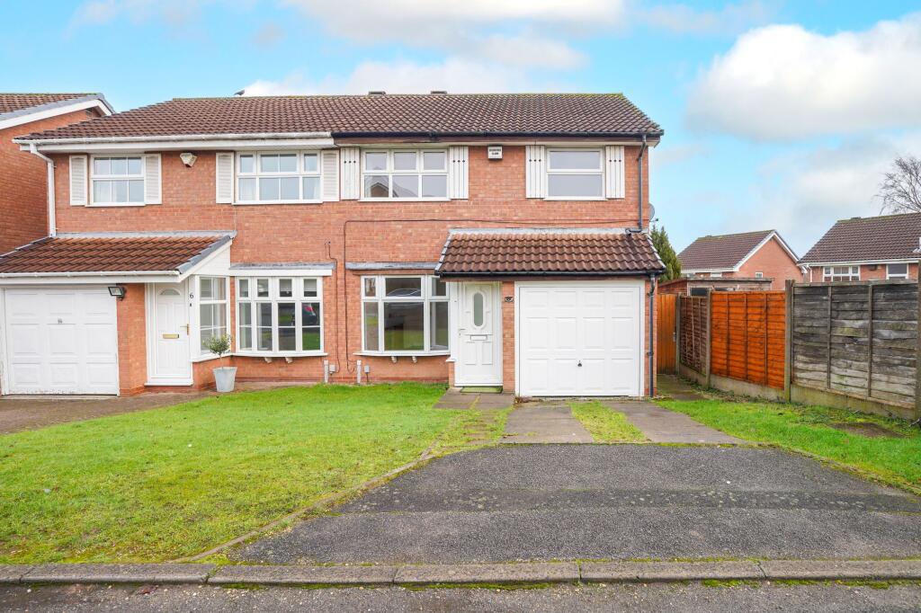 Main image of property: Graith Close, Birmingham, B28