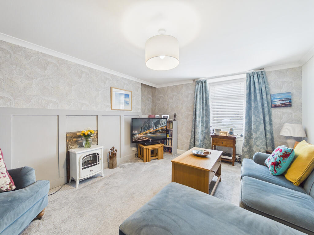 26 Queen Street, Coupar Angus, Perthshire, PH13 photo 2