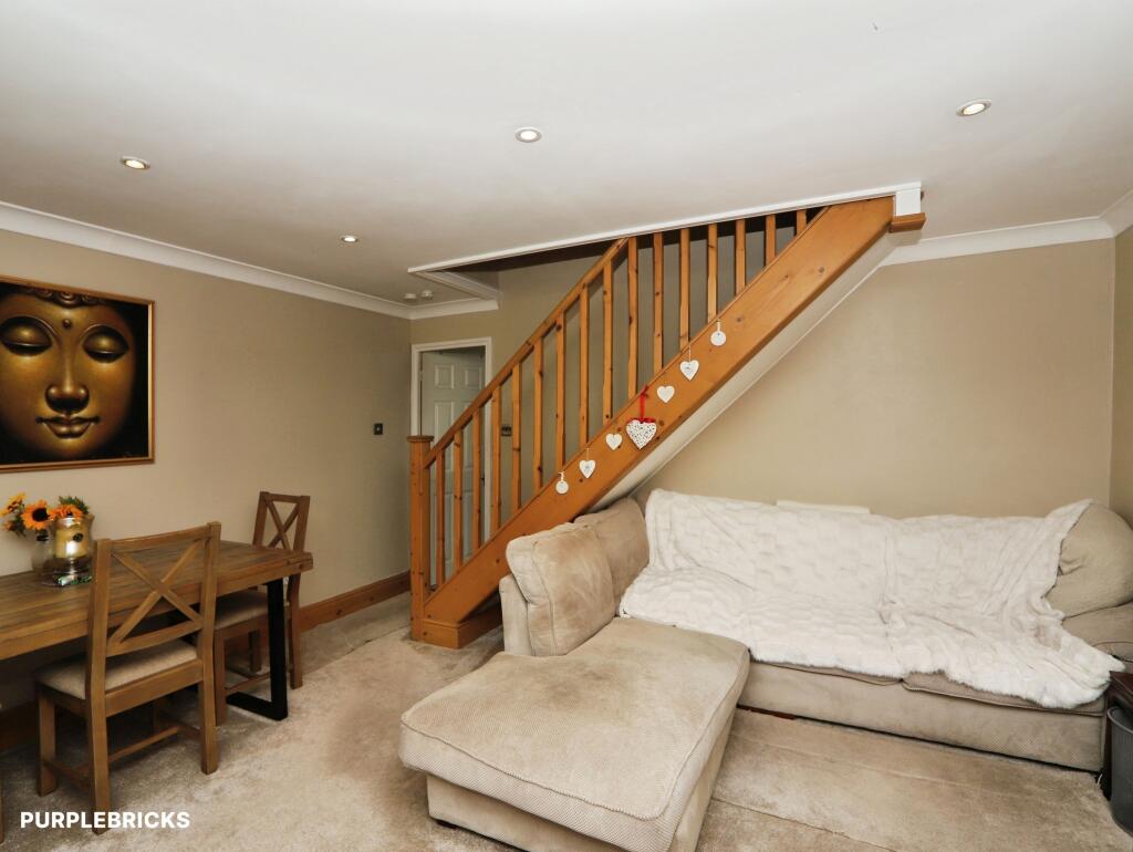House in Newport - More