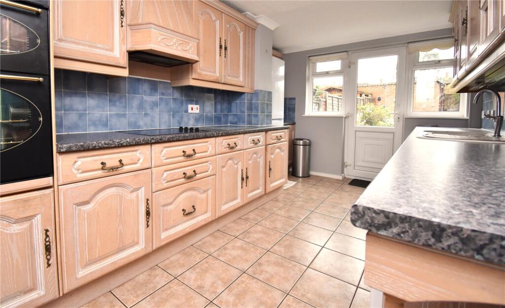 House in Bracknell - View 3