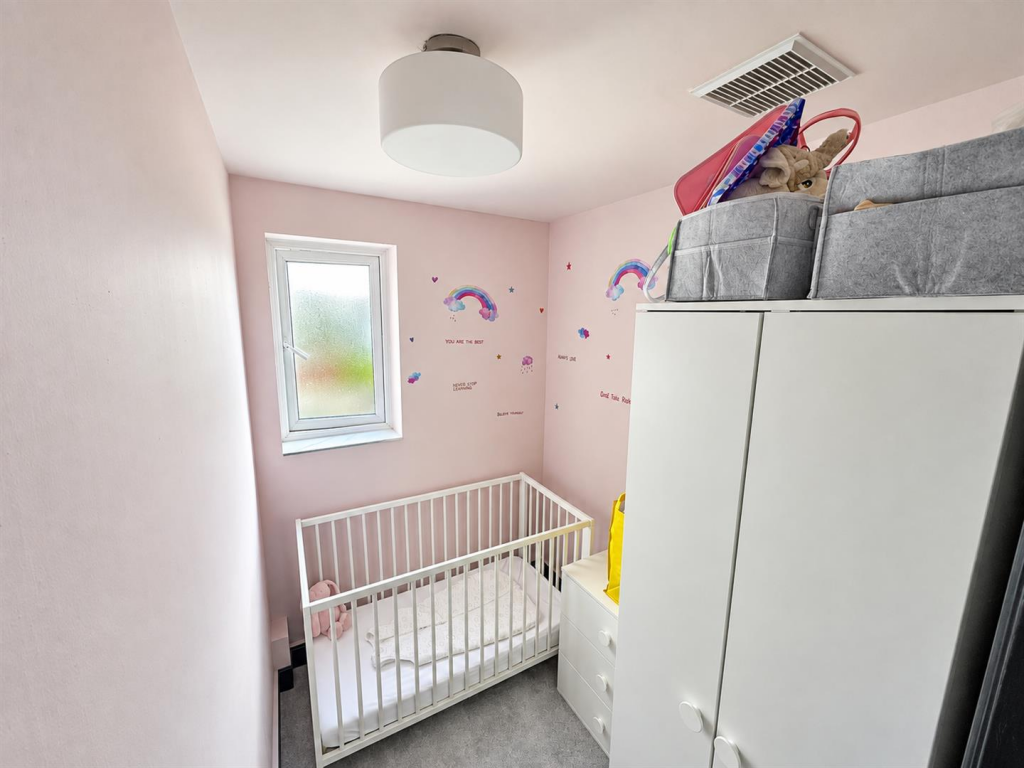 Apartment in Bristol - View 5