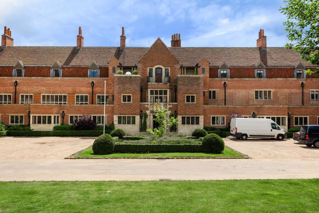 Main image of property: Kings Drive, Midhurst, GU29