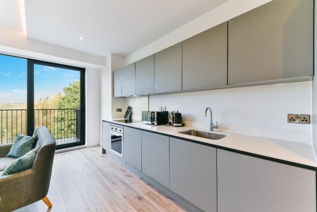 Apartment in London - View 5