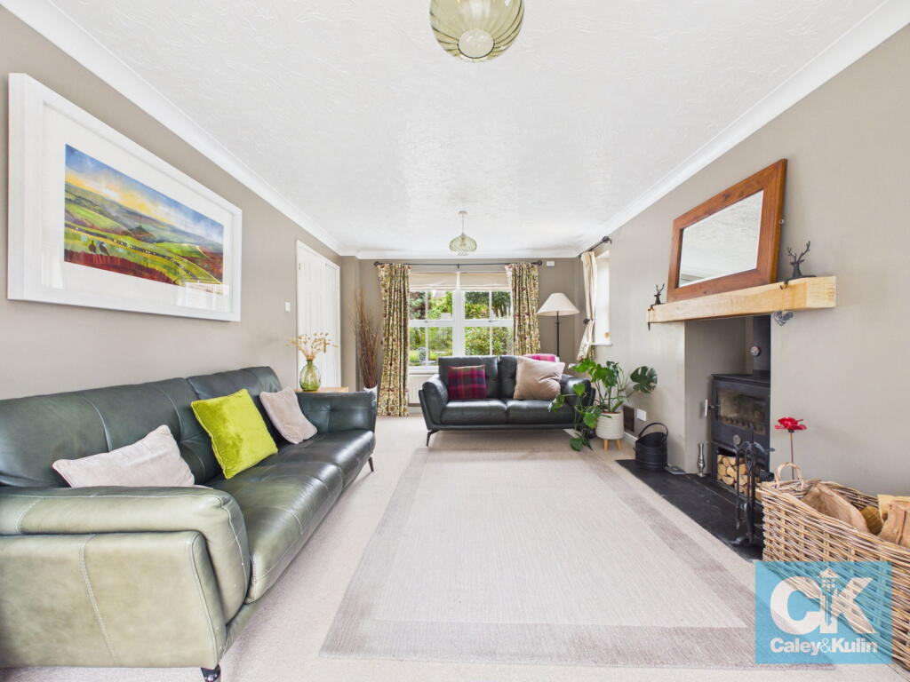 Canalside Close, Penkridge, Staffordshire, ST19 5TX photo 3