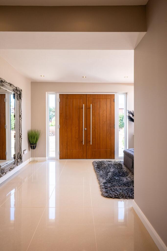 House in Sefton, Ainsdale - More