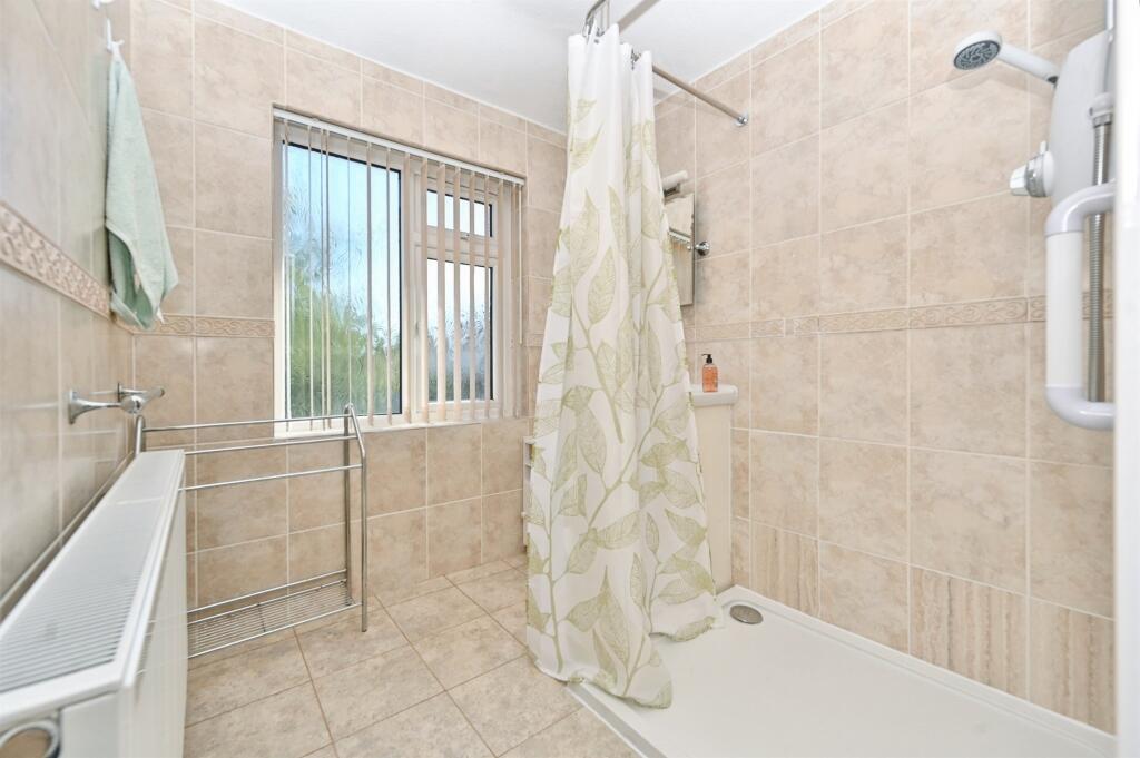 Perivale Gardens, WATFORD - View 4