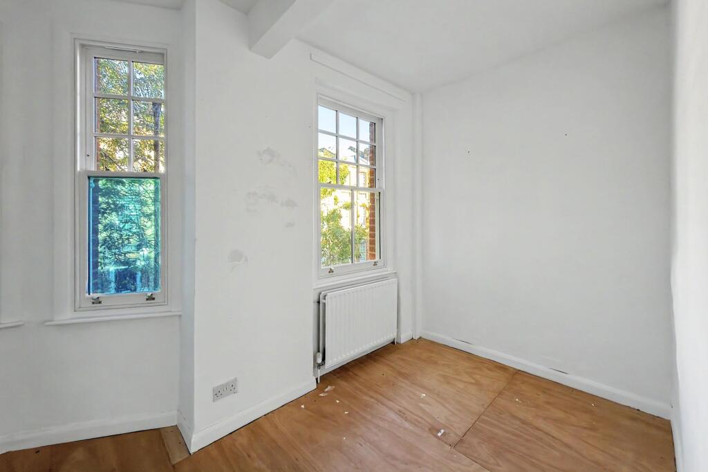 Apartment in London - More