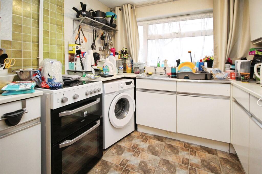 Strangford Drive, Bletchley, Milton Keynes photo 3