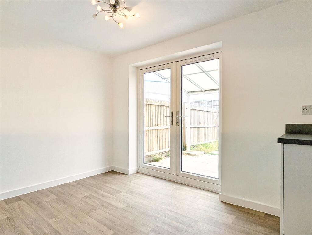 House in Gedling, Bardolph View Phase 2, Stoke Bardolph - More