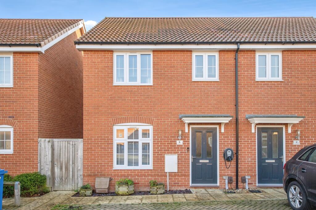 3-bed semi-detached on Felchurch Road, Sproughton, Ipswich, £300,000