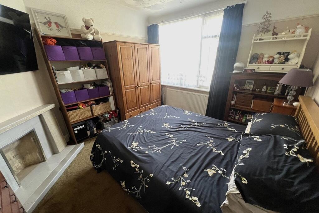 House in Portsmouth, Hilsea - More