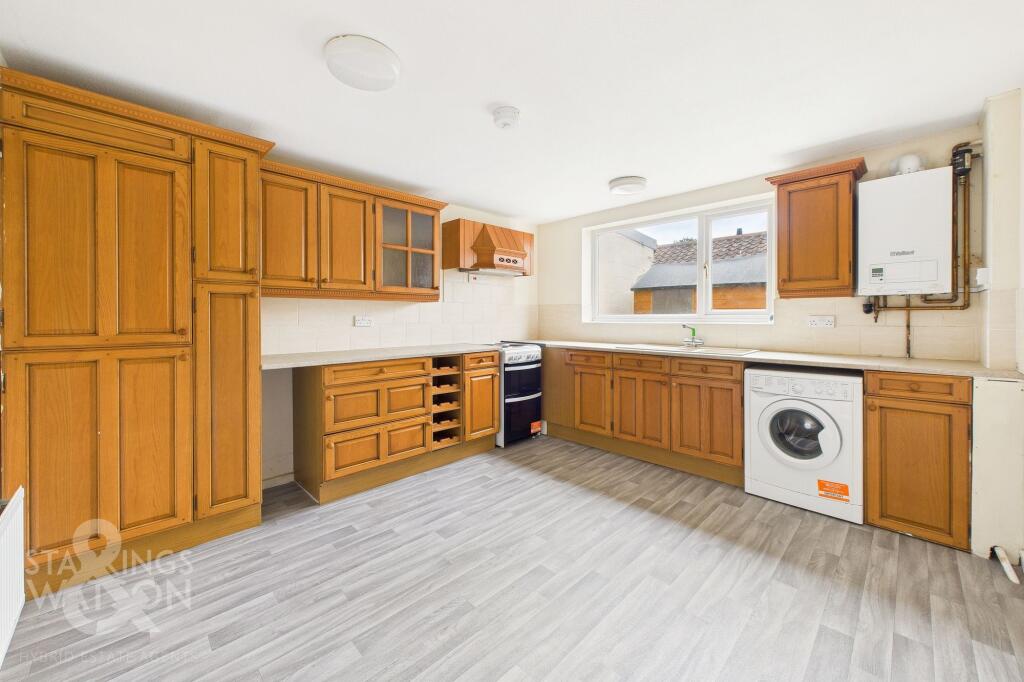2-bed terraced on Mission Road, Diss, £170,000