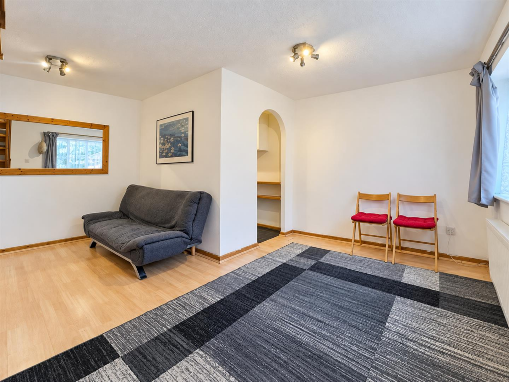 House in London - View 5
