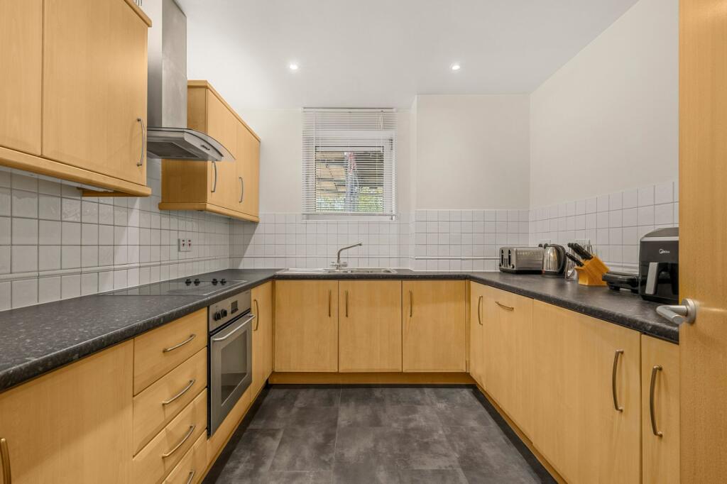 Apartment in London, Blackwall - View 4