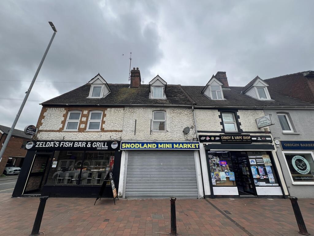 Main image of property: 64 Malling Road, Snodland, Kent, ME6 5NB