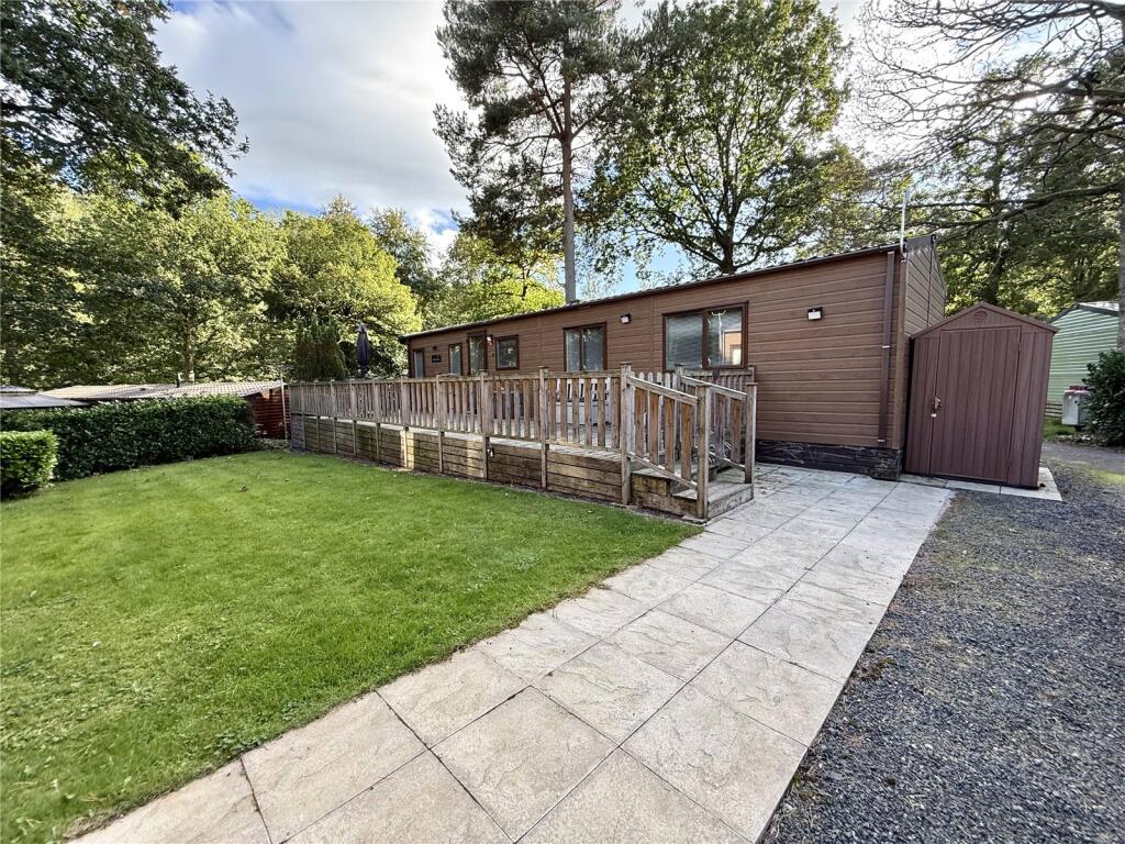 Lodge 353 Lowther Holiday Park, Eamont Bridge, Penrith, Cumbria photo 2