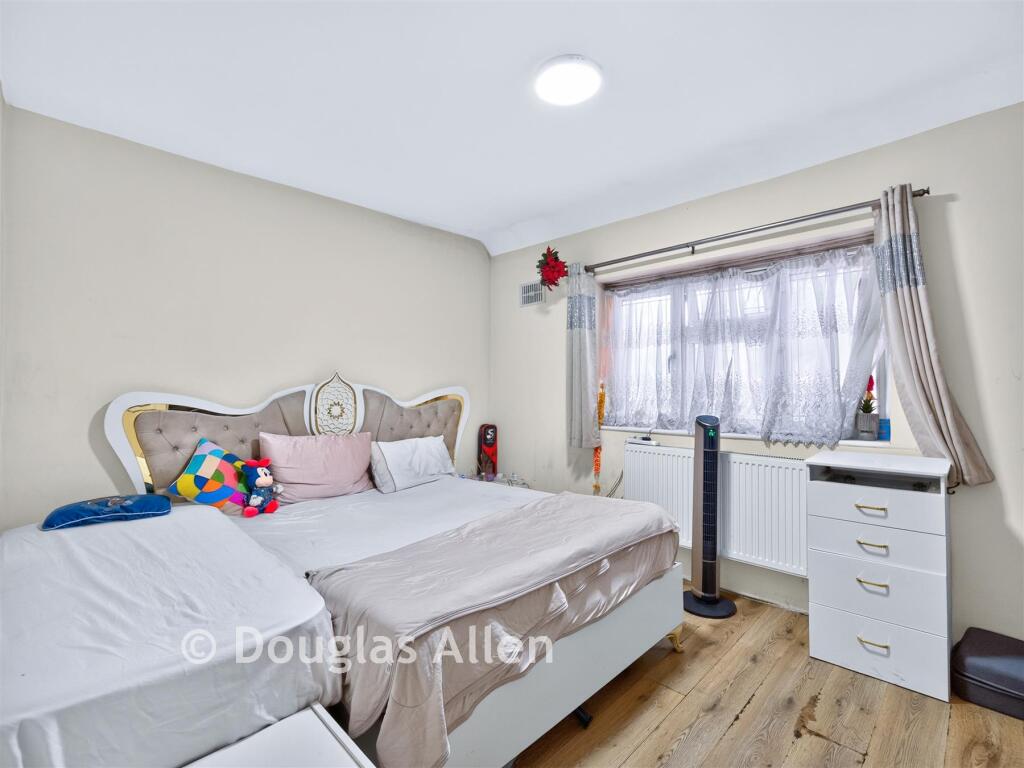 House in London - View 4