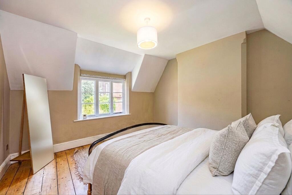 House in Nottingham - View 4