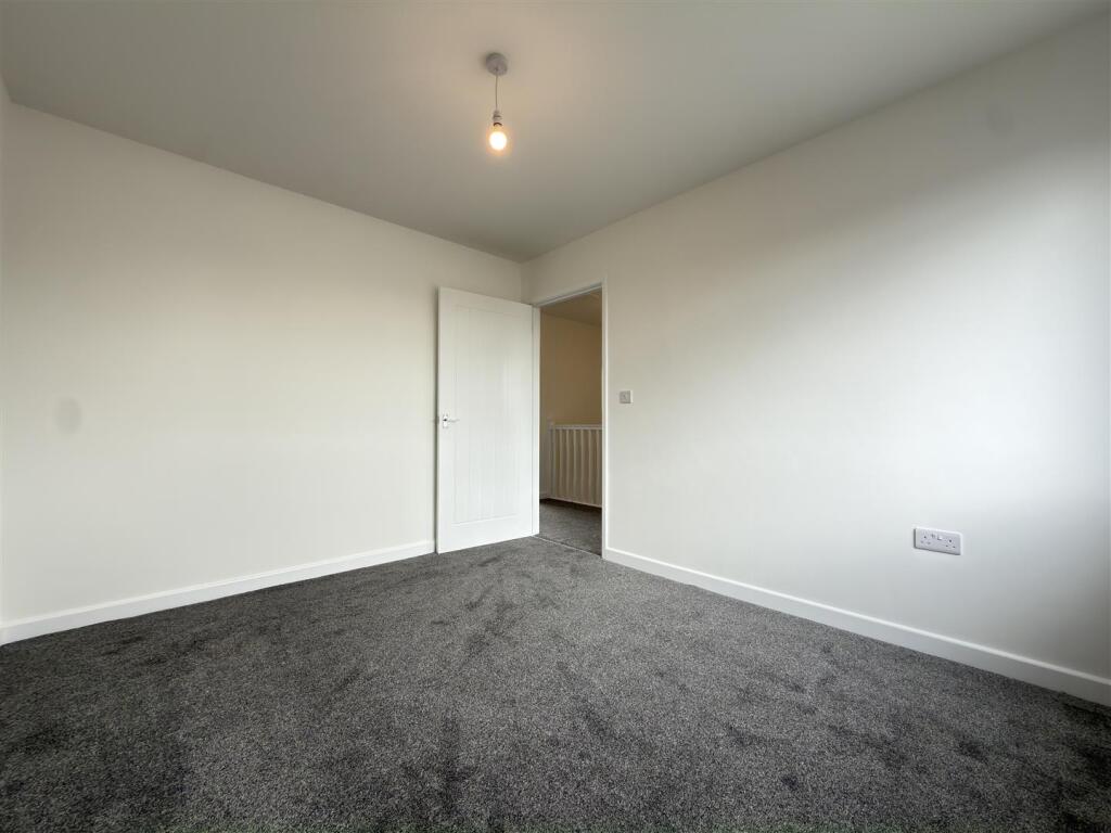 House in Leicester, Northfields - More