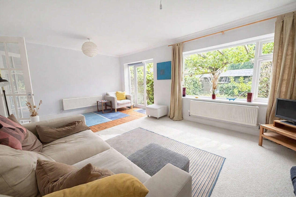 House in Portsmouth - View 5