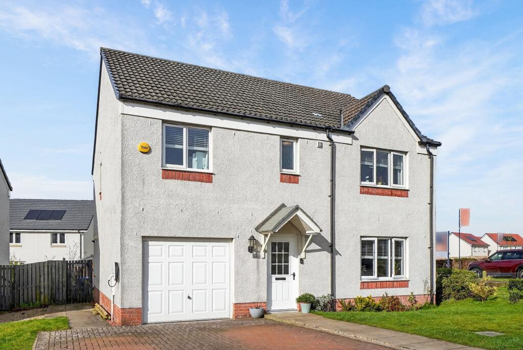 Main image of property: 2 Ladyacre Wynd, Irvine, KA11 2FZ