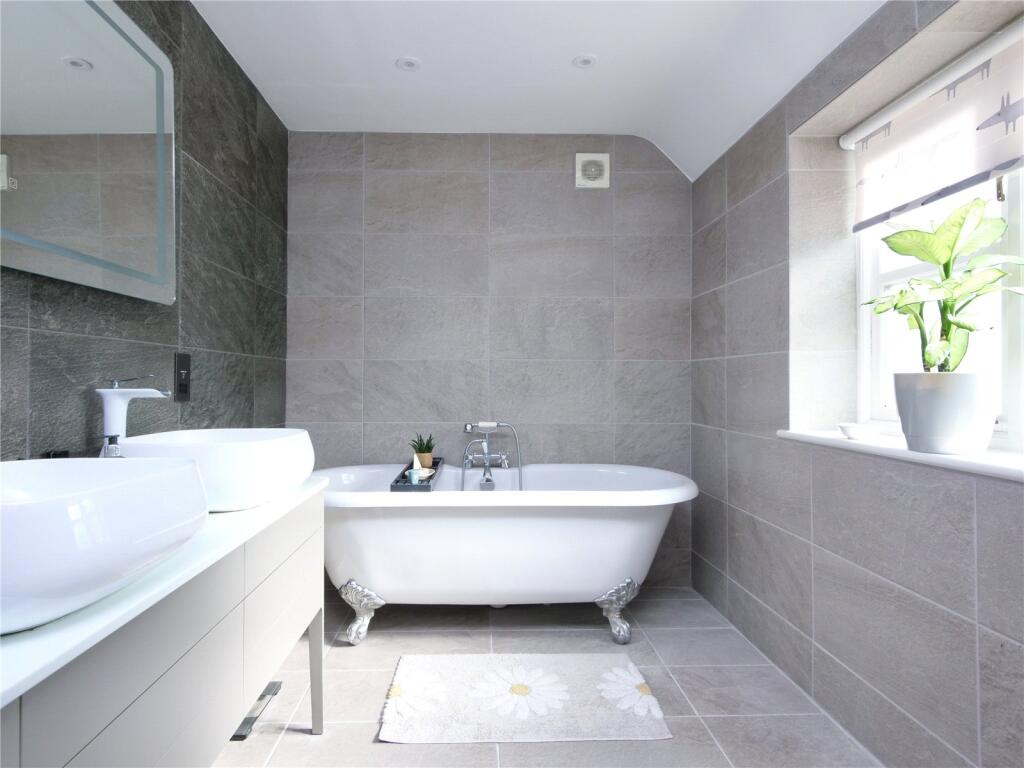 Additional image 14 of Four bedroom house with garage in Stoke St. Michael