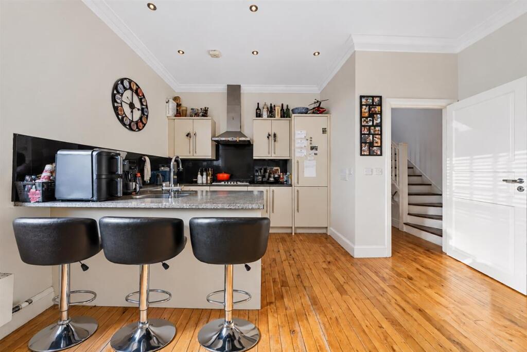 Lower Richmond Road, SW15 photo 4