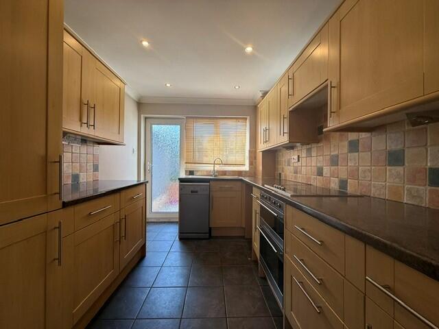 House in Worcester - View 3