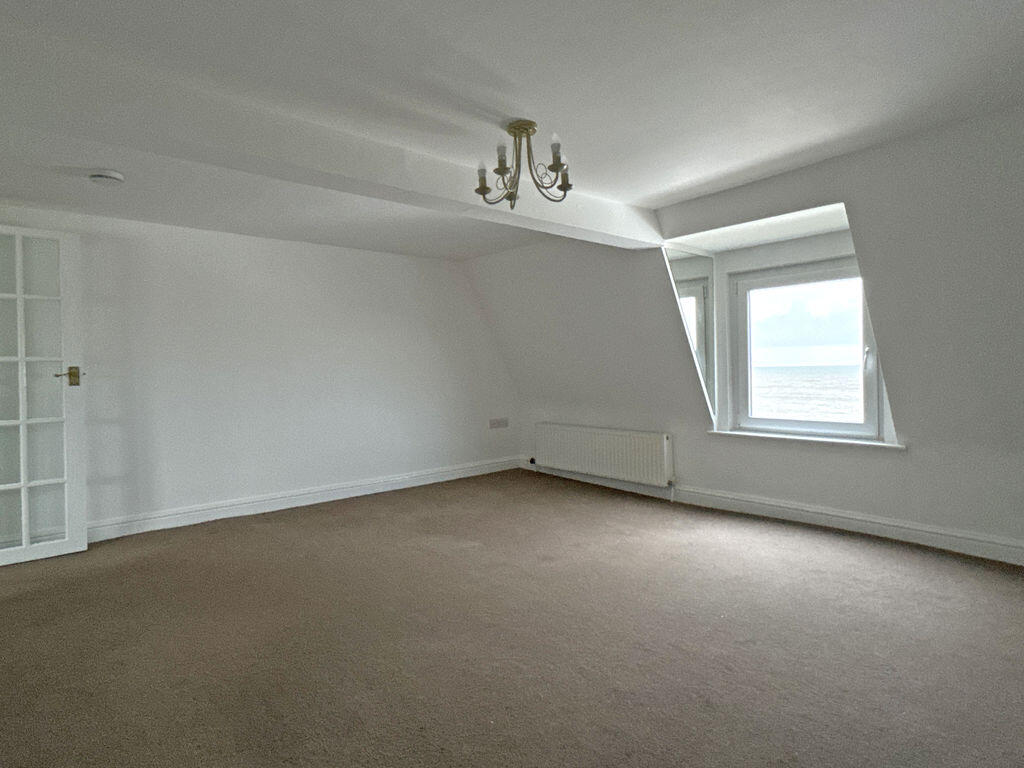 Apartment in Exeter - View 4