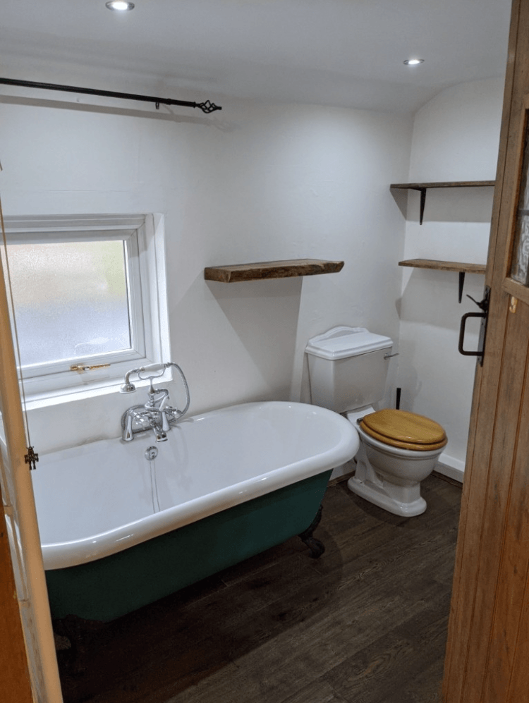 House in New Forest, Ringwood - More