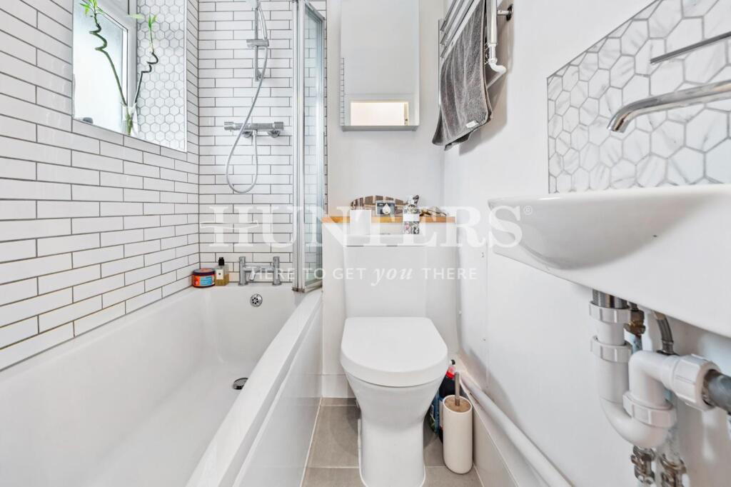 Apartment in London - More