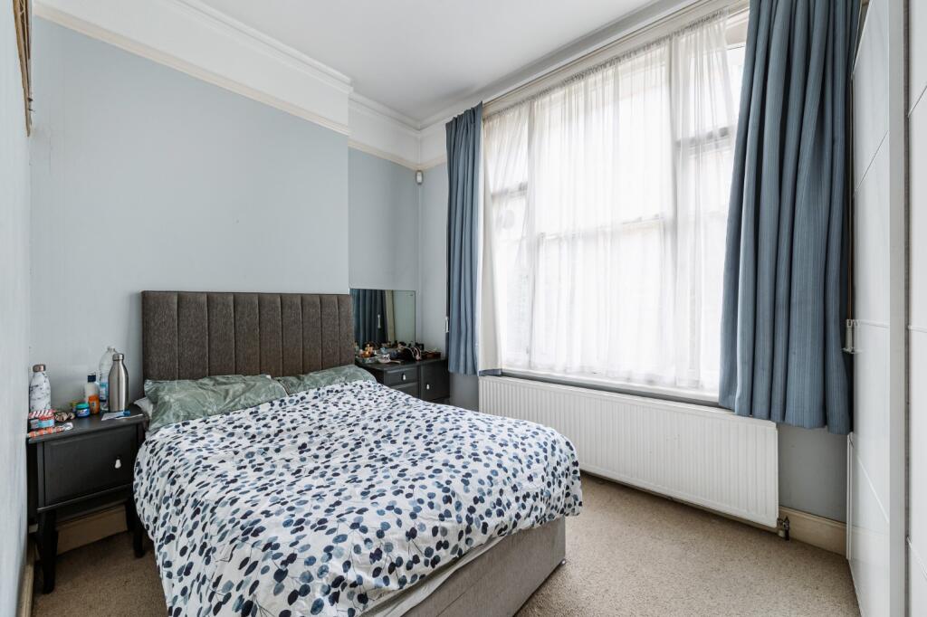 70 Comeragh Road, London, W14 photo 4