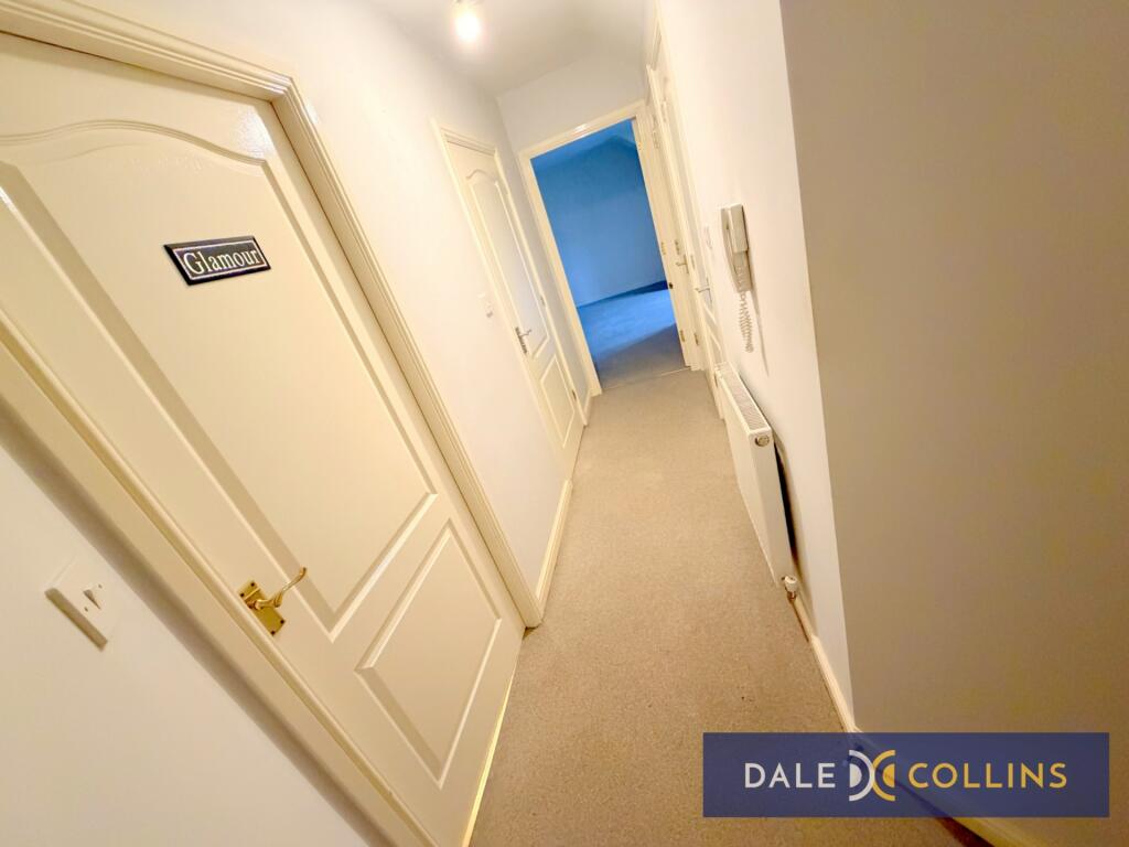Apartment in Stafford, Fulford - View 5