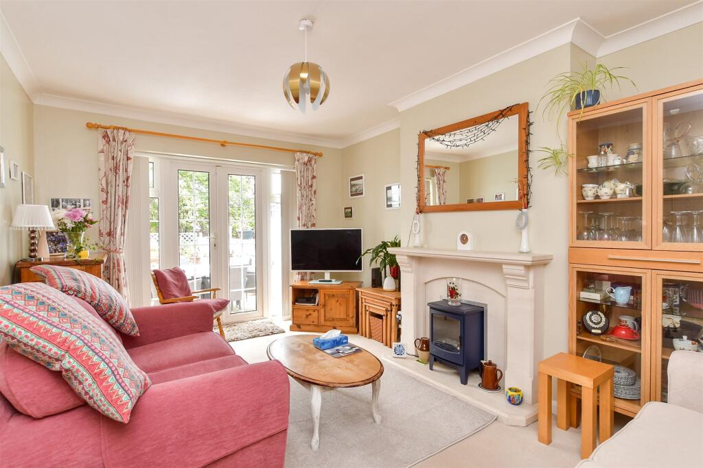 3-bed semi-detached on Rustington Road, Hollingbury, Brighton, East Sussex, £425,000