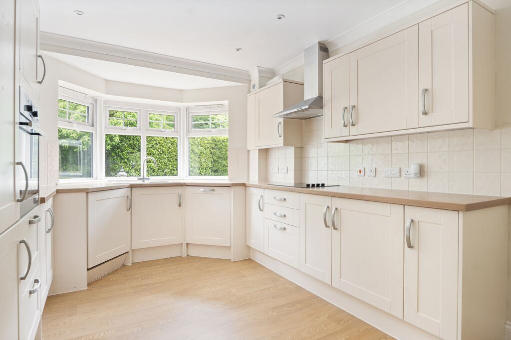 Thyme Road, Ashley Heath photo 2