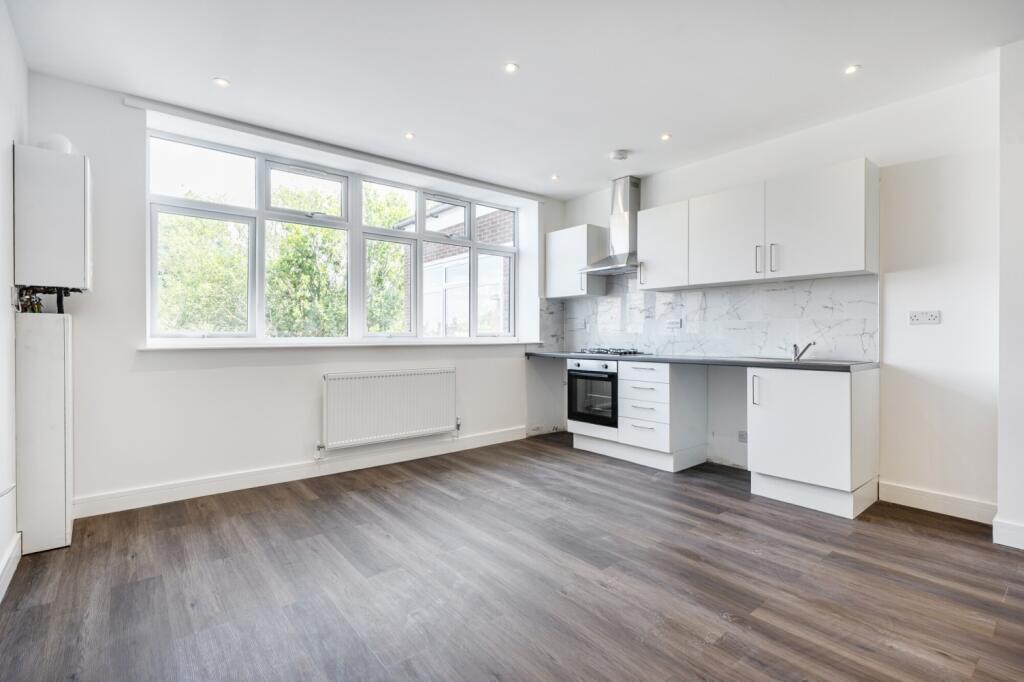 Main image of property: High Street, Sittingbourne, ME10